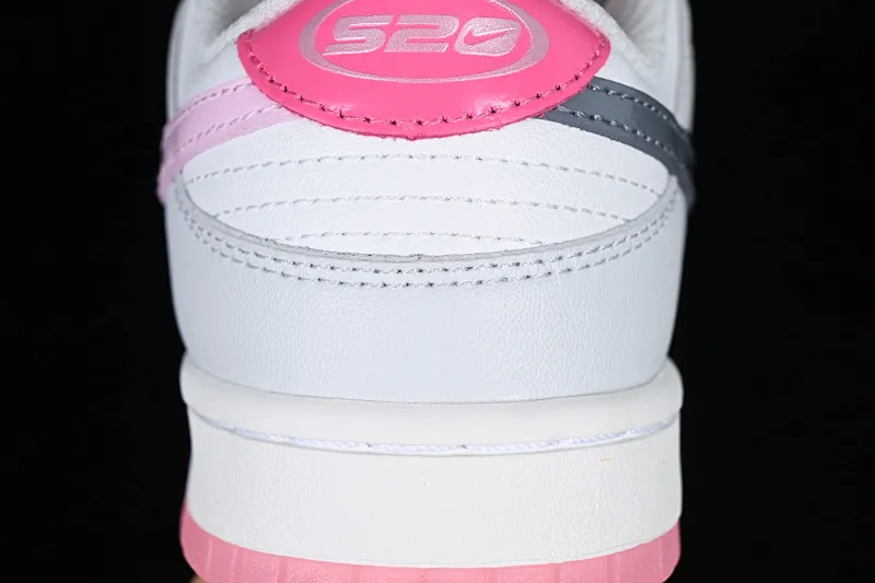 All categories Nk SB Dunk series Nk SB Dunk Low low-top sneakers F version Nk SB Dunk Low "520" Valentine's Day limited SB low-top sports and leisure sneakers FN3451-161
